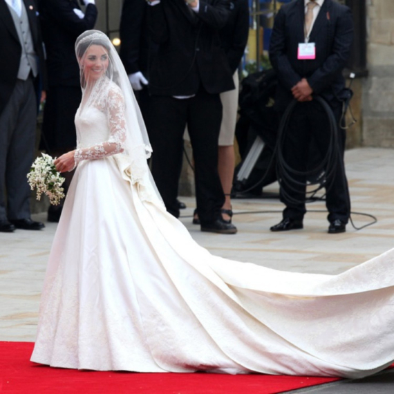 Velika greška na venčanju Kejt Midlton i princa Vilijama koju niko nije primetio VIDEO